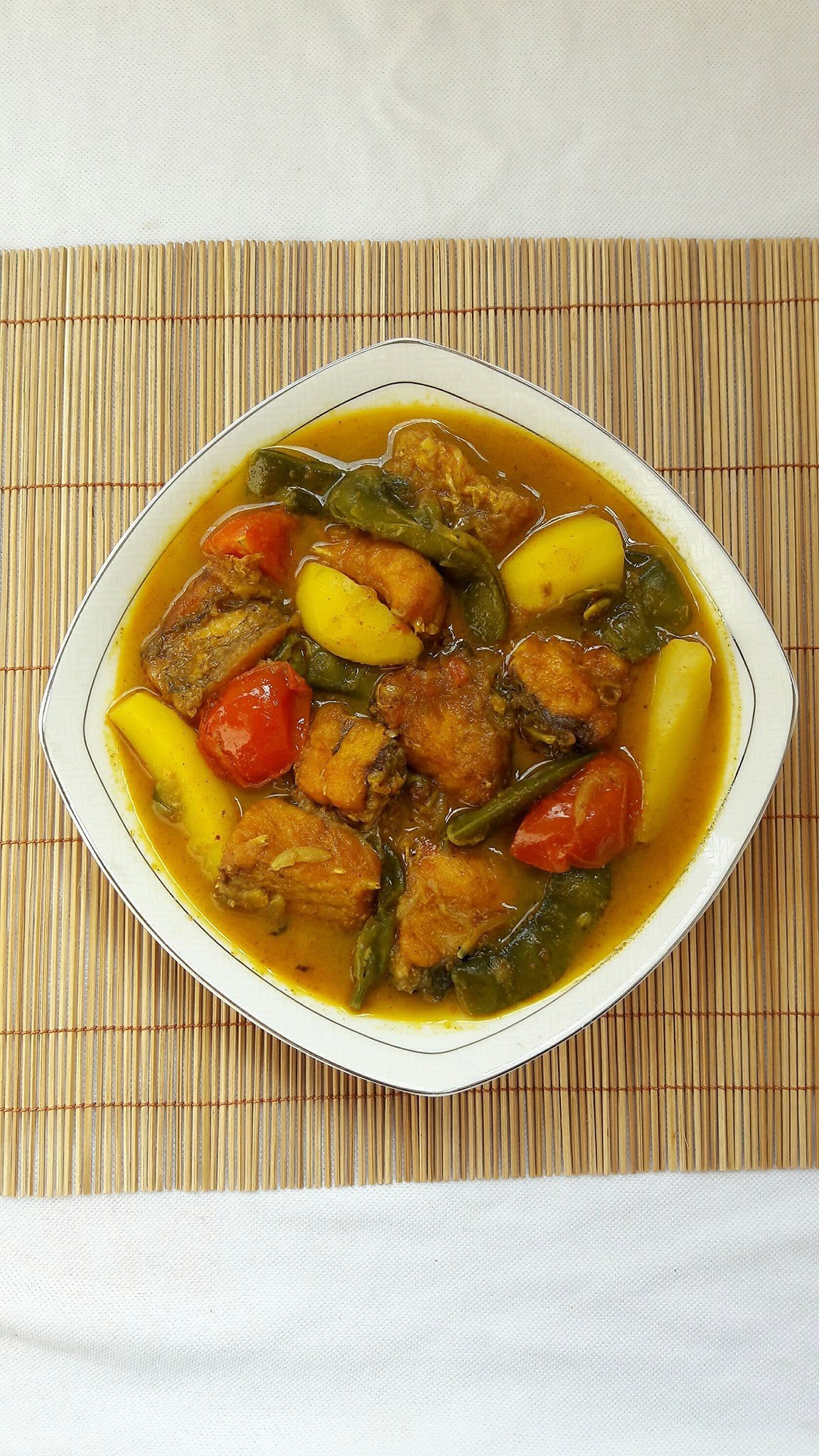 শিম আলু দিয়ে রুইয়ের ঝোল_রাফিয়া মোর্তুজা_RAFIA MORTUJA_বাংলা রেসিপি_তায়্যিব_TAYYIB_TAYYIBORG_TAYYIBPLATFORM_TAYYIBBANGLADESH