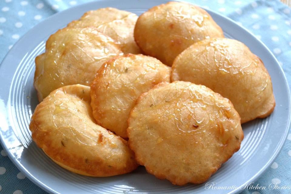 তেলের পিঠা_০১_সাইমা সুলতানা_SAYMA SULTANA_বাংলাদেশ_বাংলা রেসিপি_তায়্যিব_TAYYIB_TAYYIBORG_TAYYIBPLATFORM_TAYYIBBANGLADESH